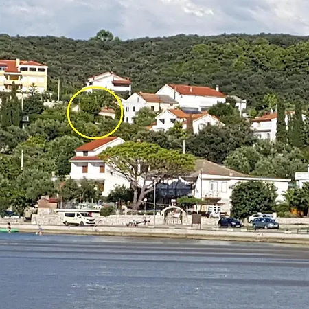 House Zeljko בית נופש Kampor